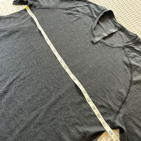 Lululemon Metal Vent Tech Short-Sleeve Shirt Grey Black - Picture 4 of 5